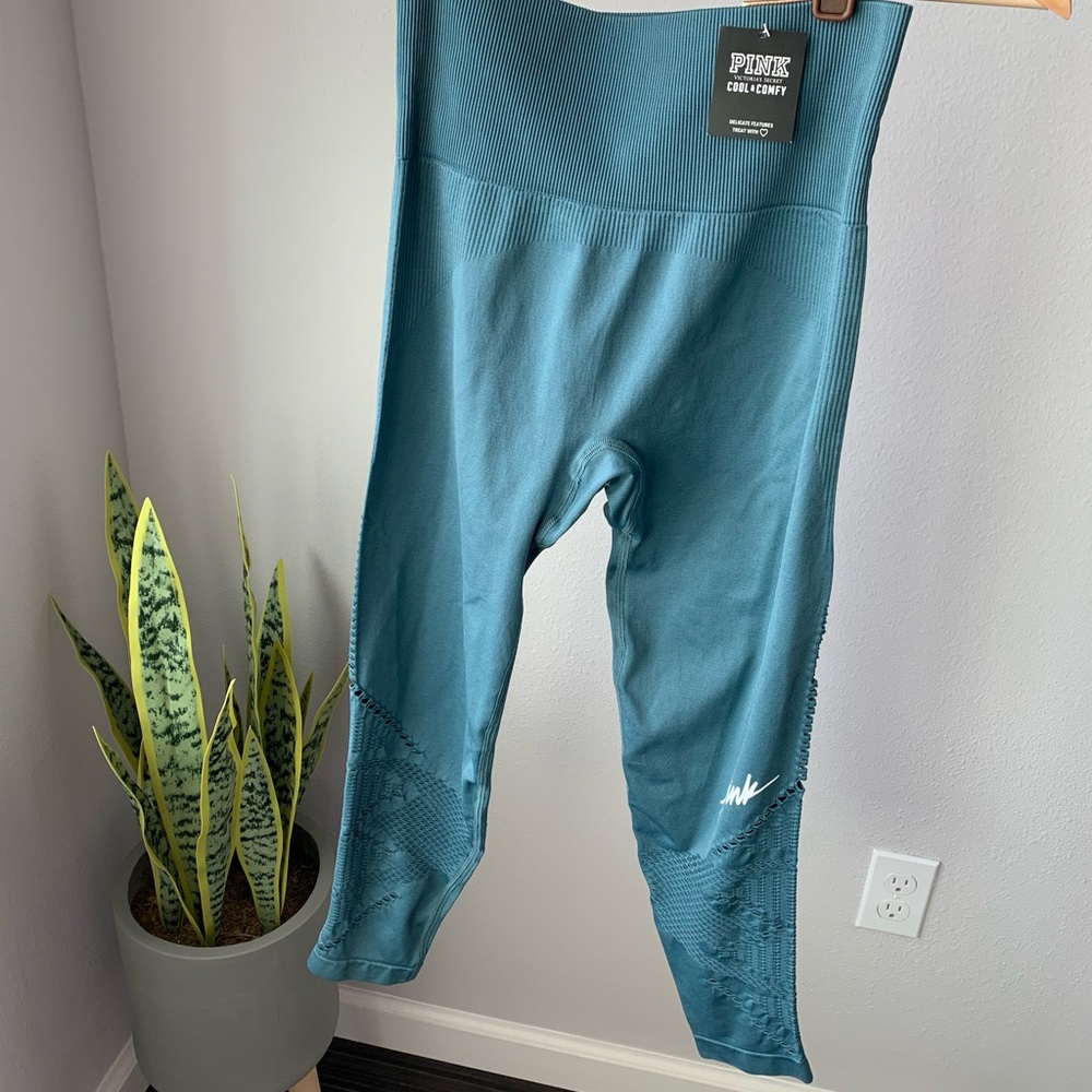 Victoria’s Secret Pink Tights